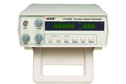 Генератор Victor VC2002